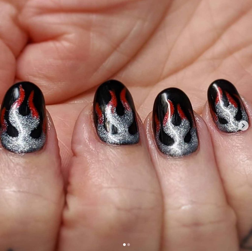 Blinded By Bling: 44 Glitter Nail Art Ideas to Love 38 1 7 https://nailhow.com/44-sparkling-nail-art-designs-to-inspire-your-next-glitter-mani/