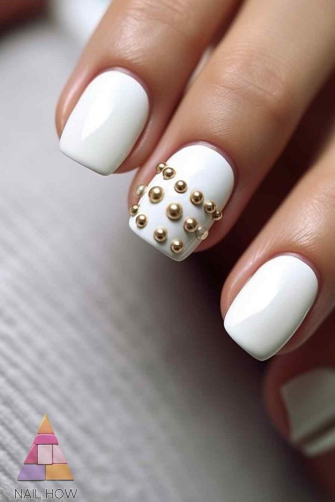IMG 49 7 https://nailhow.com/short-white-nail-designs-to-love/