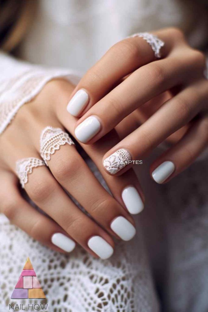 IMG 7 6 https://nailhow.com/short-white-nail-designs-to-love/