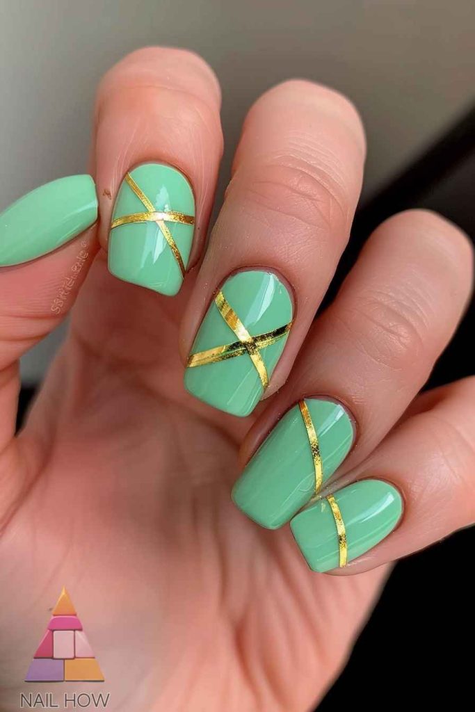 Simple Summer Nail Designs 159 simple summer nails 149 https://nailhow.com/simple-summer-nail-designs/