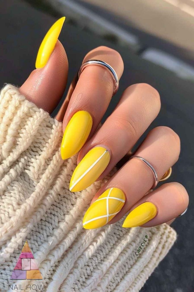 Simple Summer Nail Designs 91 simple summer nails 42 https://nailhow.com/simple-summer-nail-designs/