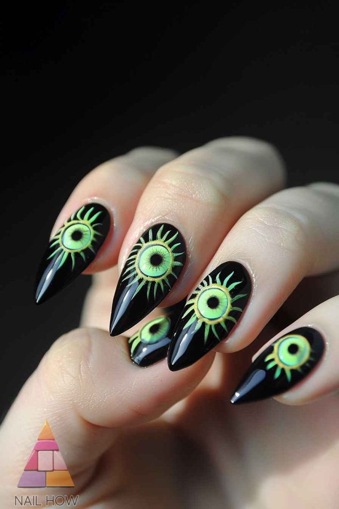 Halloween Nail Art Extravaganza: From Spooky to Sophisticated 10 halloween nails 11 https://nailhow.com/halloween-nail-art/